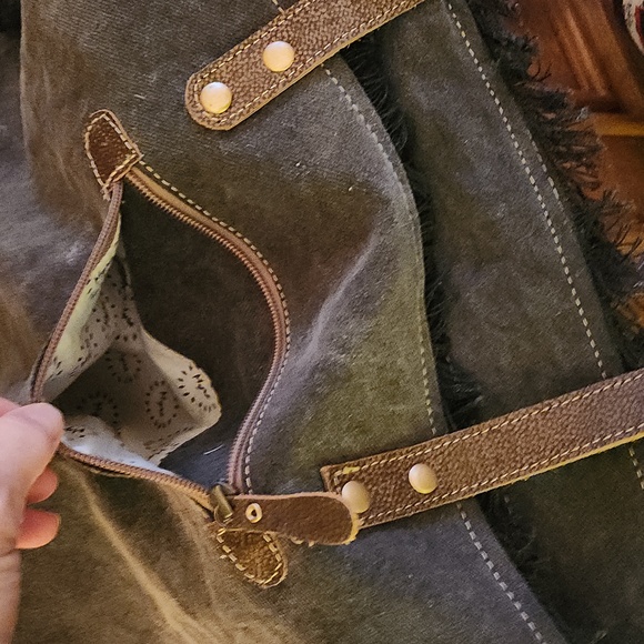 Myra large tote bag - Picture 13 of 16